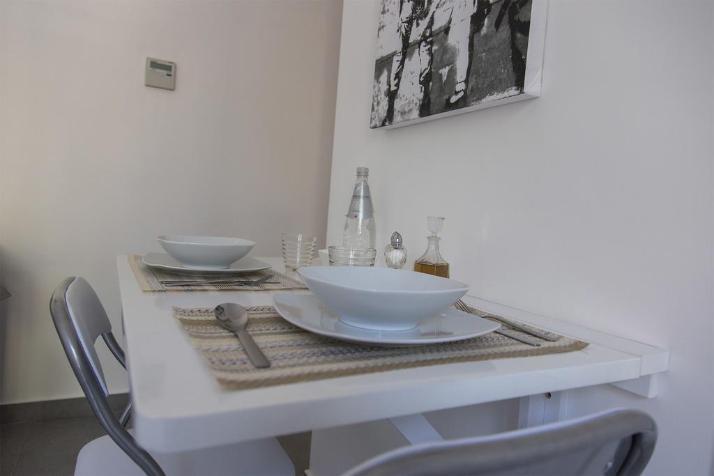 La Chambre Paola Buitenkant foto